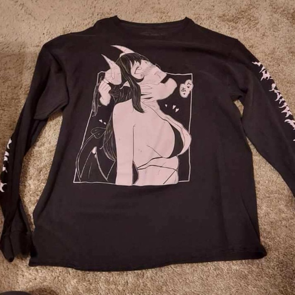 Graphic Anime girl Tee